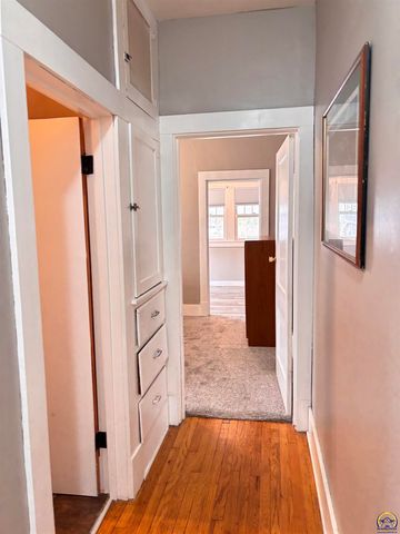 1425 State ST, Emporia, KS 66801