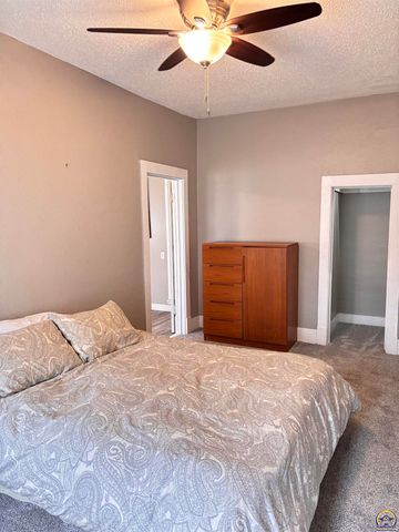 1425 State ST, Emporia, KS 66801