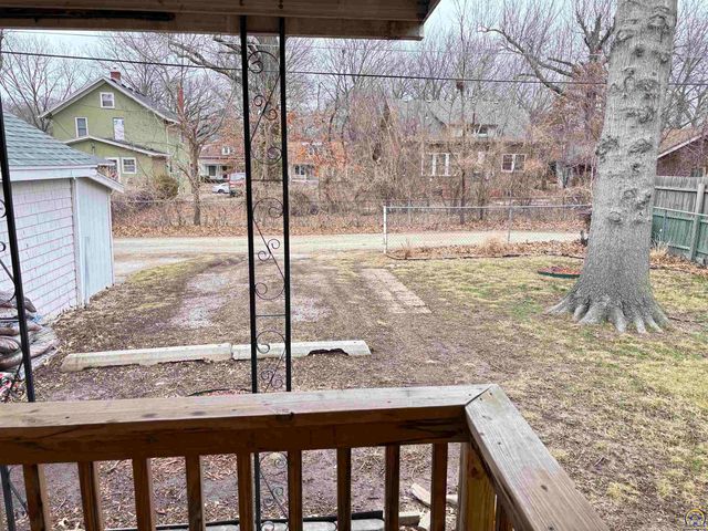 1425 State ST, Emporia, KS 66801