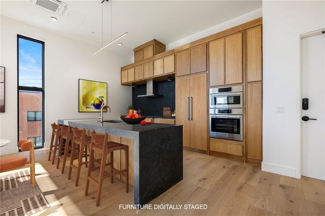 905 SE 4th Street, Bentonville, AR 72712