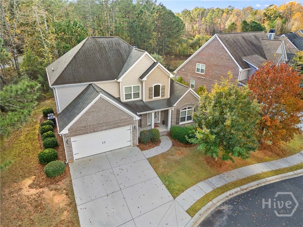 Image 2 of property listing at 1015 Turtle Pond Drive, Watkinsville, GA 30677