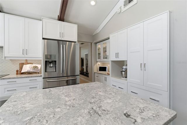4221 WATER OAKS LANE, Tampa, FL 33618