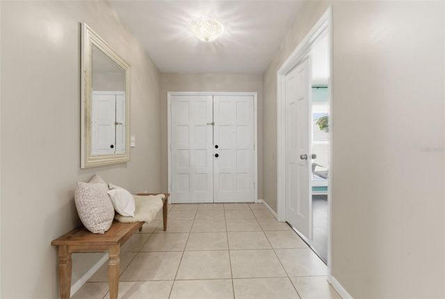 4221 WATER OAKS LANE, Tampa, FL 33618