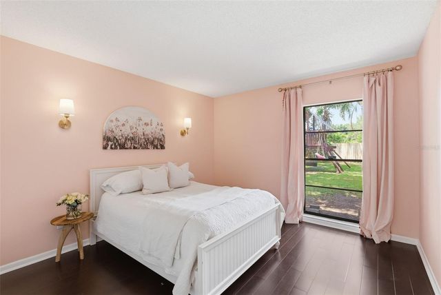 4221 WATER OAKS LANE, Tampa, FL 33618