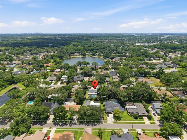 4221 WATER OAKS LANE, Tampa, FL 33618