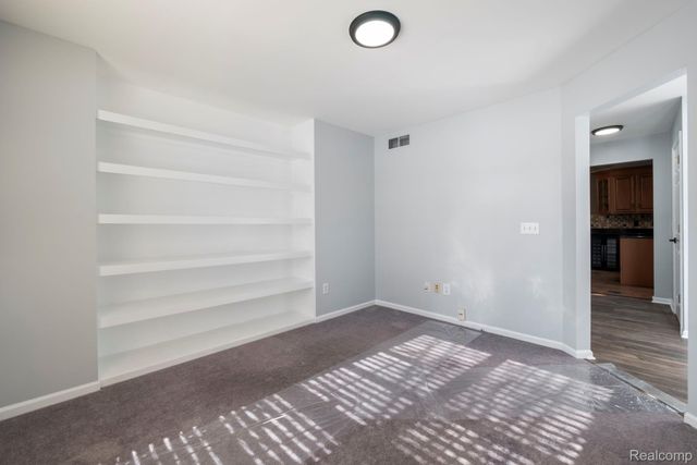 7956 Billingham Road, West Bloomfield Charter Township, MI 48324