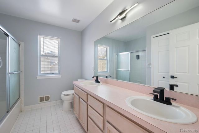 7956 Billingham Road, West Bloomfield Charter Township, MI 48324