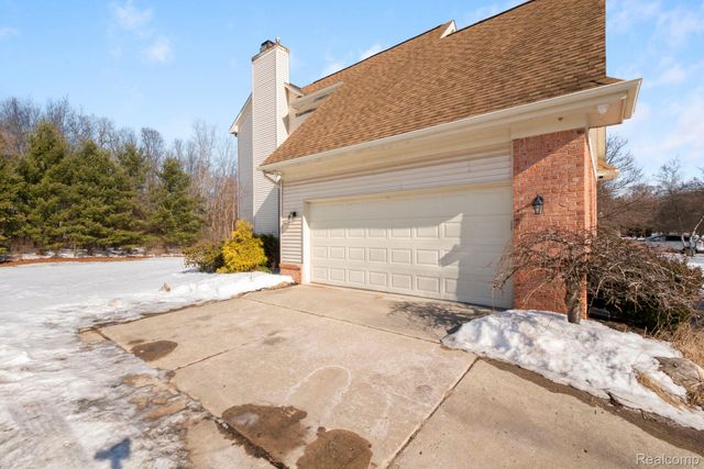7956 Billingham Road, West Bloomfield Charter Township, MI 48324