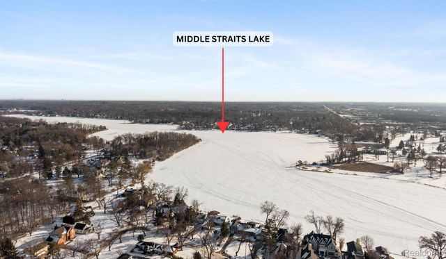 7956 Billingham Road, West Bloomfield Charter Township, MI 48324