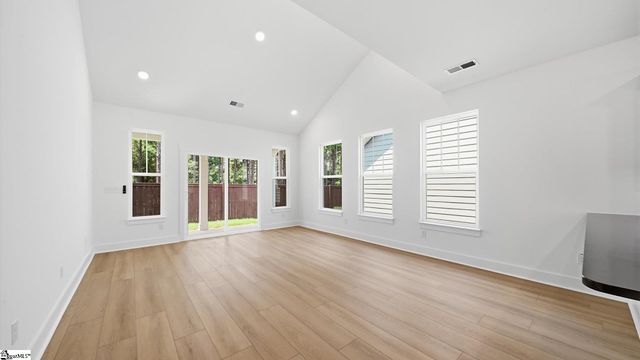 200 Canyon Creek Way, Fountain Inn, SC 29644