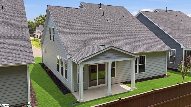 200 Canyon Creek Way, Fountain Inn, SC 29644