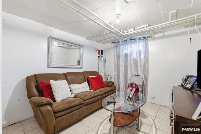 411 15th Avenue, Paterson, NJ 07504