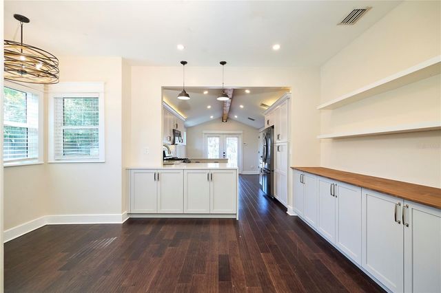 6008 N HIGHLAND AVENUE, Tampa, FL 33604