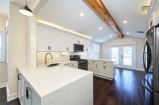 6008 N HIGHLAND AVENUE, Tampa, FL 33604