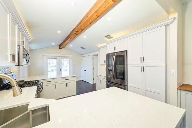 6008 N HIGHLAND AVENUE, Tampa, FL 33604