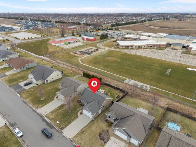 N9050 SPRING VALLEY ROAD, Menasha, WI 54952