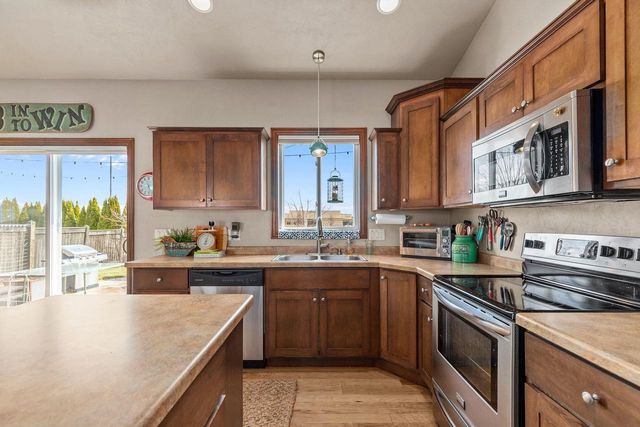N9050 SPRING VALLEY ROAD, Menasha, WI 54952