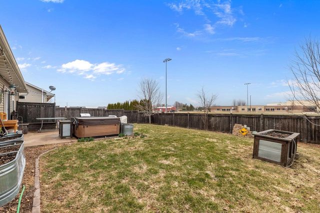 N9050 SPRING VALLEY ROAD, Menasha, WI 54952