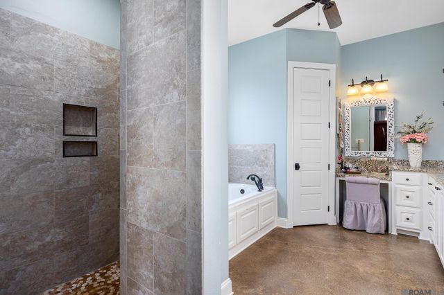 10562 Cessna St, Gonzales, LA 70737