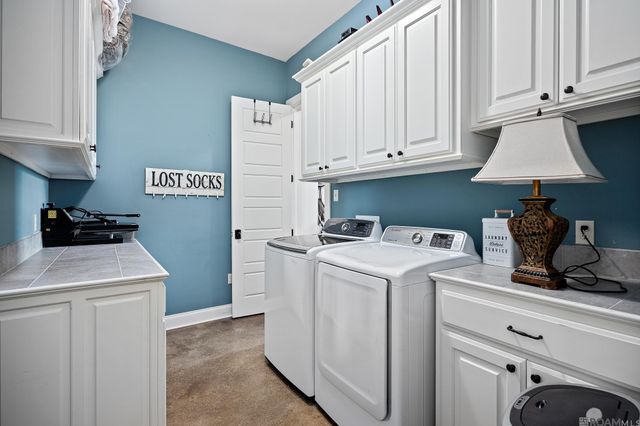 10562 Cessna St, Gonzales, LA 70737