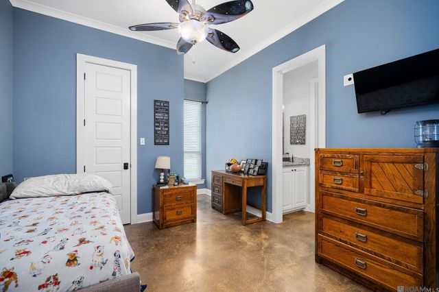 10562 Cessna St, Gonzales, LA 70737