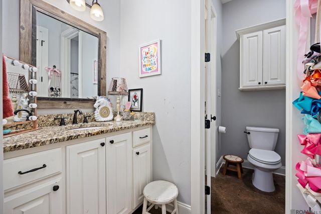 10562 Cessna St, Gonzales, LA 70737