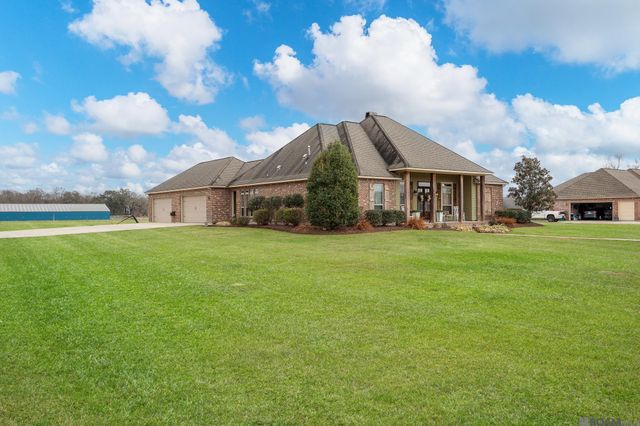 10562 Cessna St, Gonzales, LA 70737