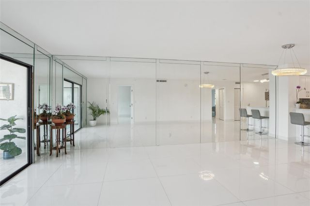 2205 S Cypress Bend Drive 501, Pompano Beach, FL 33069