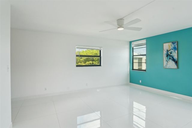 2205 S Cypress Bend Drive 501, Pompano Beach, FL 33069