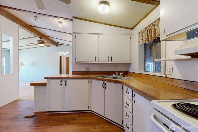 589 Criscola Avenue, College Place, WA 99324