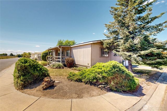 589 Criscola Avenue, College Place, WA 99324