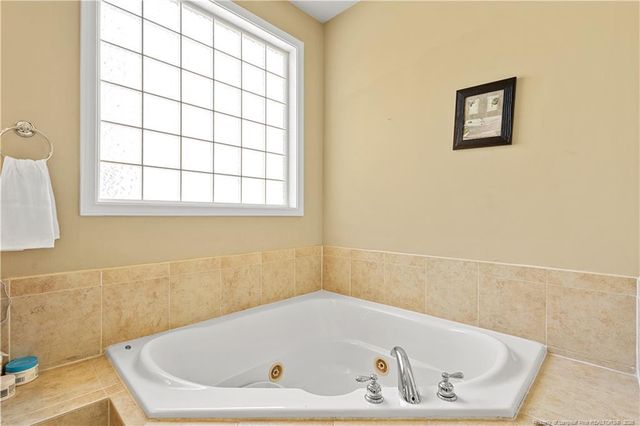 128 Lamplighter Way Way, Spring Lake, NC 28390