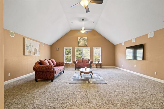 128 Lamplighter Way Way, Spring Lake, NC 28390