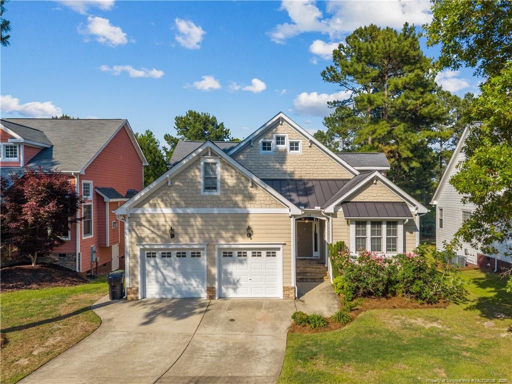 128 Lamplighter Way Way, Spring Lake, NC 28390