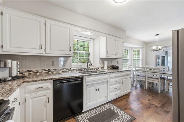 11205 RILEY Street, Overland Park, KS 66210