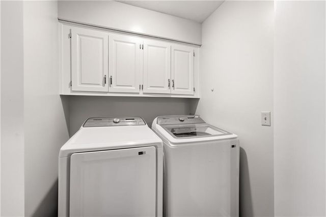 11205 RILEY Street, Overland Park, KS 66210