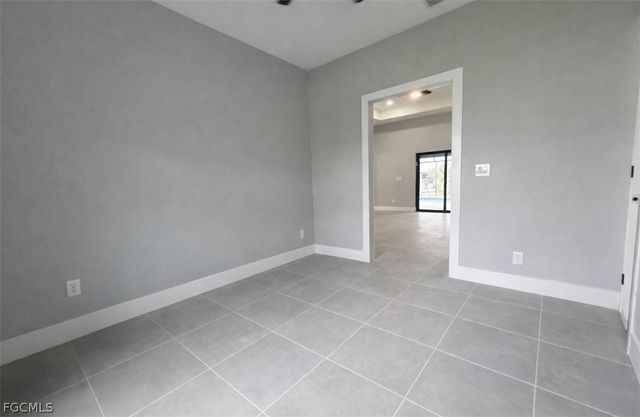 529 SE 7th ST, Cape Coral, FL 33990