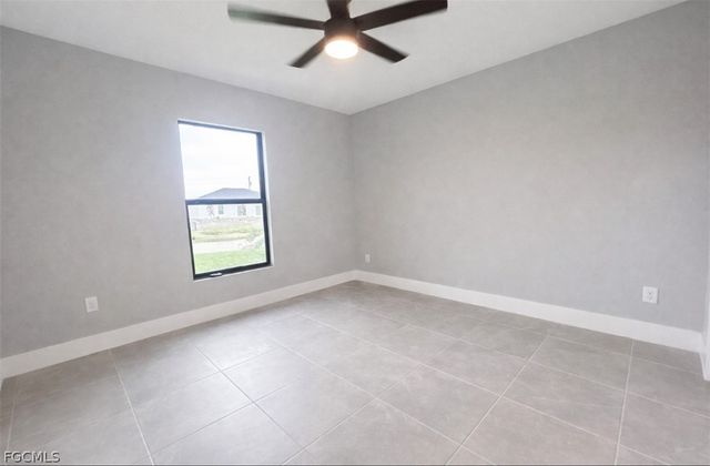 529 SE 7th ST, Cape Coral, FL 33990