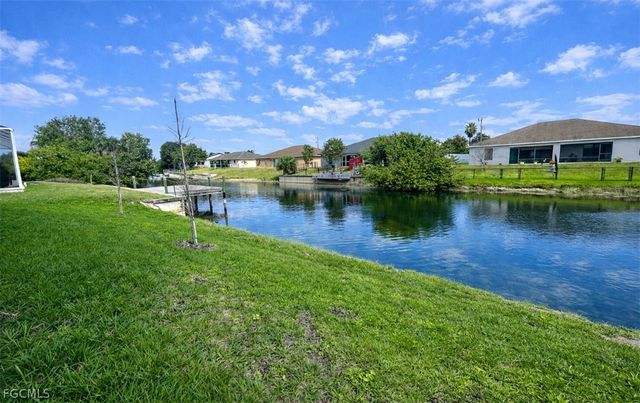 529 SE 7th ST, Cape Coral, FL 33990
