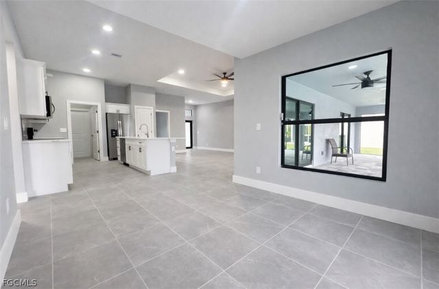 529 SE 7th ST, Cape Coral, FL 33990