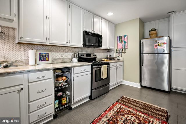 610 SOMERSET ROAD #302, Baltimore, MD 21210