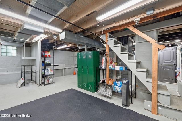 906 Mulberry St, Louisville, KY 40217