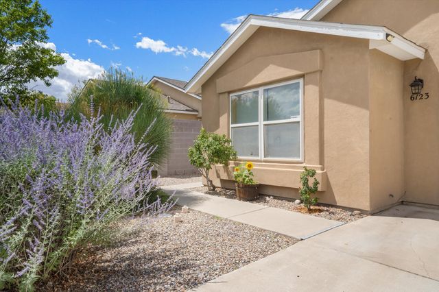 6123 COSTA BRAVA Avenue NW, Albuquerque, NM 87114