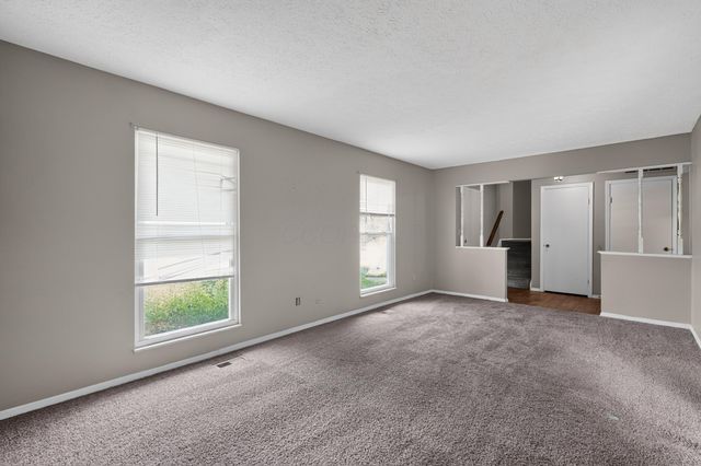 621 E Schrock Road, Westerville, OH 43081