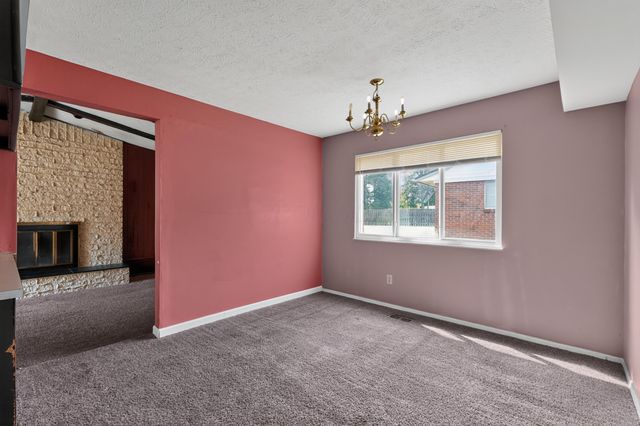 621 E Schrock Road, Westerville, OH 43081