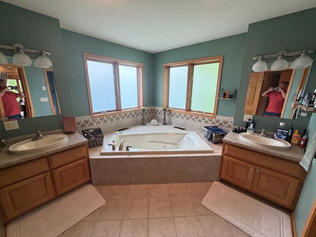 1511 3rd Street NE, Willmar, MN 56201