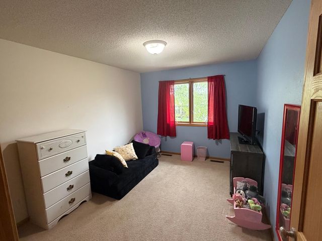 1511 3rd Street NE, Willmar, MN 56201