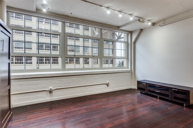 2600 W 7th Street 1311, Fort Worth, TX 76107