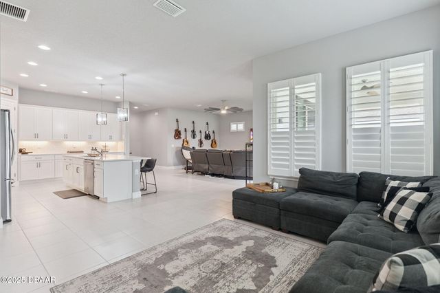 569 Mosaic Boulevard, Daytona Beach, FL 32124