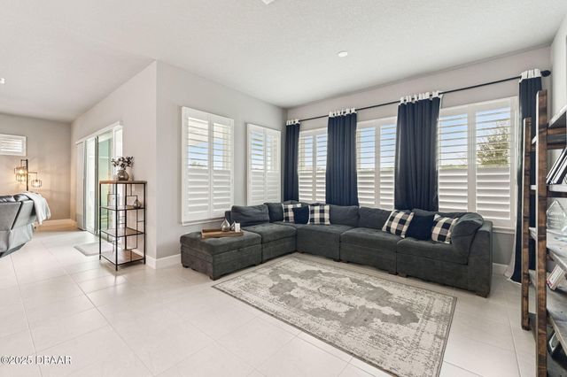 569 Mosaic Boulevard, Daytona Beach, FL 32124